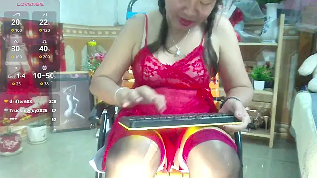 Snapshot of Jerry-Lan chatting on November 2, 11:51 pm Jerry-Lan online show from November 2, 11:51 pm