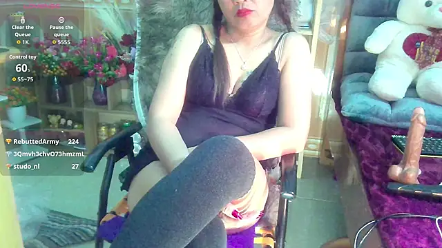 Snapshot of Jerry-Lan chatting on November 25, 7:03 pm Jerry-Lan online show from November 25, 7:03 pm