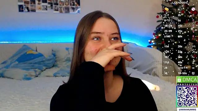 Snapshot of MurrrWorren chatting on January 7, 12:13 am MurrrWorren online show from January 7, 12:13 am