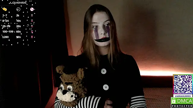 Snapshot of MurrrWorren chatting on October 31, 6:42 pm MurrrWorren online show from October 31, 6:42 pm