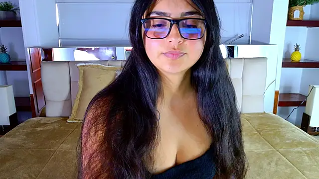 scarlleth  online show from October 6, 12:02 pm