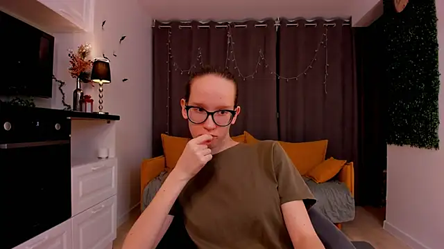 BettyBrowni online show from February 11, 1:20 am