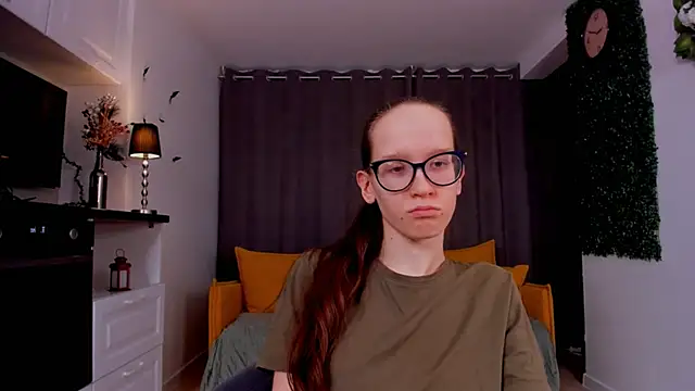 BettyBrowni online show from March 6, 7:10 pm