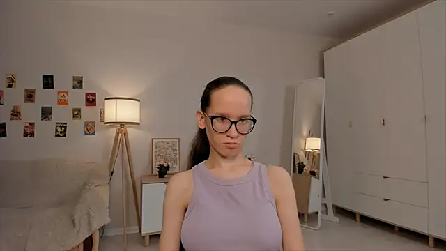 BettyBrowni online show from March 10, 7:07 pm