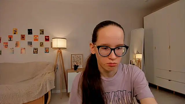 BettyBrowni online show from March 13, 4:12 pm