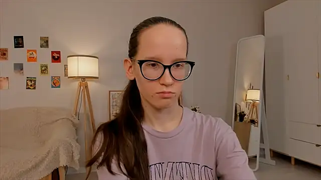 BettyBrowni online show from March 13, 7:17 pm