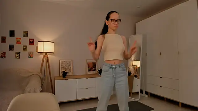 BettyBrowni online show from March 16, 10:20 pm