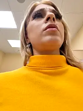 Snapshot of Unforgettable_ket chatting on December 15, 9:57 am Unforgettable ket online show from December 15, 9:57 am