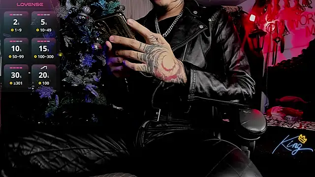 allanhurtss online show from December 16, 11:21 pm