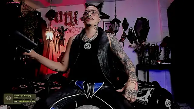 allanhurtss online show from January 15, 6:33 pm