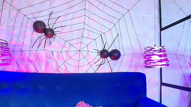 sarah banks1 online show from December 15, 3:22 am