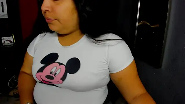 Snapshot of AvaChannel chatting on February 18, 10:49 am AvaChannel online show from February 18, 10:49 am