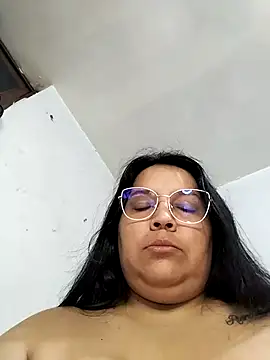 Snapshot of AvaChannel chatting on November 18, 12:31 pm AvaChannel online show from November 18, 12:31 pm