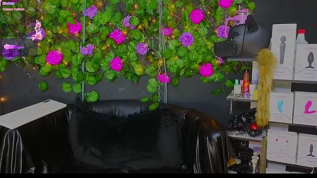 Sweett Mollyy online show from May 23, 7:56 am