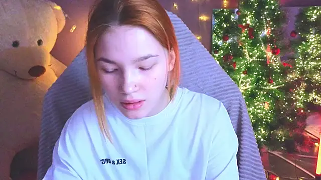 Snapshot of erikabrian chatting on December 18, 9:48 am erikabrian online show from December 18, 9:48 am