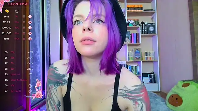 Snapshot of milky__way__ chatting on March 21, 10:50 am milky way online show from March 21, 10:50 am