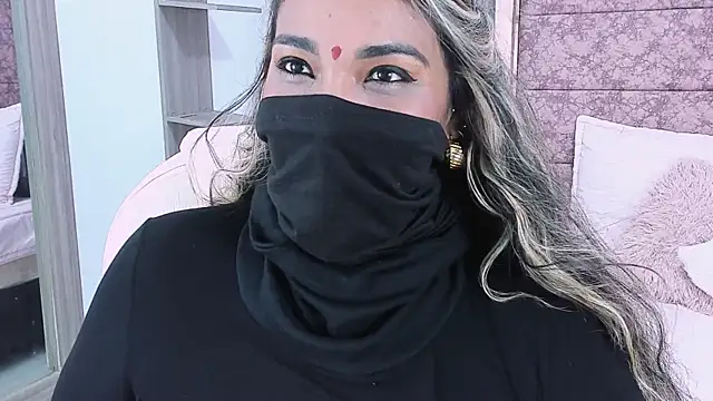  Lakshmi hotx online show from January 30, 3:08 pm