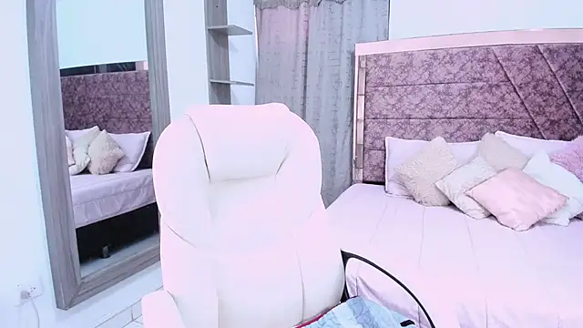  Lakshmi hotx online show from February 5, 11:55 am