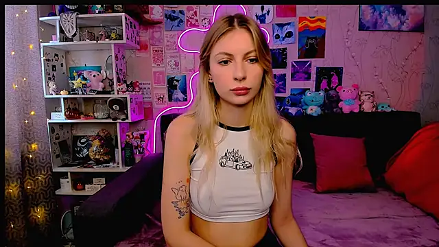 Snapshot of Maria_Hunt chatting on February 22, 5:02 am Maria Hunt online show from February 22, 5:02 am