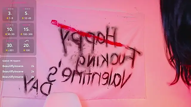 littleebluee online show from February 14, 2:41 am