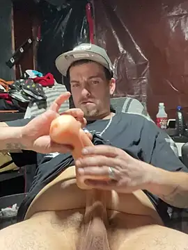 joeycbigcock online show from March 15, 12:04 am