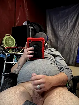 joeycbigcock online show from November 12, 7:35 pm