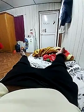 Expt112233 online show from January 13, 7:41 pm