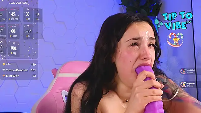 Snapshot of EvaCanton chatting on December 28, 5:14 pm EvaCanton online show from December 28, 5:14 pm