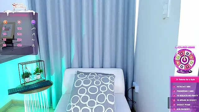Lucyortiz  online show from December 5, 5:50 pm
