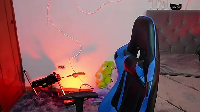 tay ler3 online show from December 5, 4:53 am