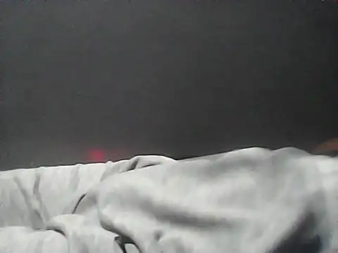 OminousSnug online show from September 16, 2:56 am