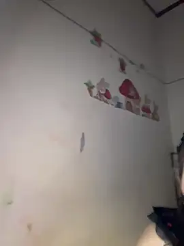 Snapshot of --Lyly-- chatting on February 9, 7:01 am --Lyly-- online show from February 9, 7:01 am