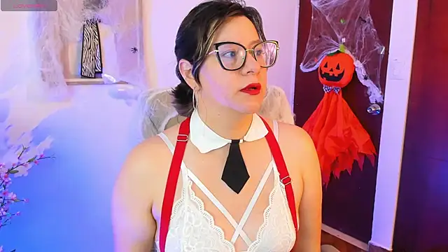 Chanelll Taylorr  online show from October 26, 10:54 am