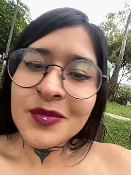 Snapshot of ZTahya chatting on November 18, 10:03 pm ZTahya online show from November 18, 10:03 pm