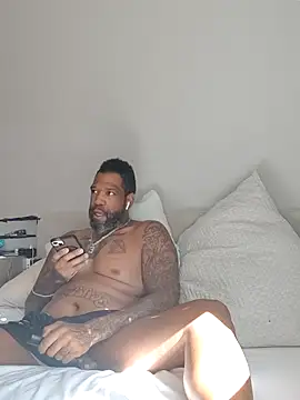 3prettyboy3 online show from November 13, 8:19 pm