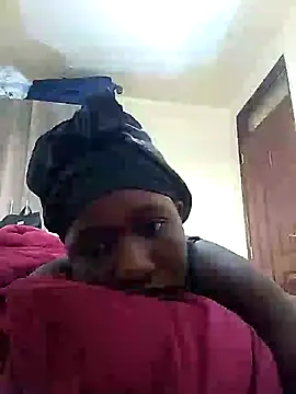 Adaline-Paris online show from February 23, 7:50 am