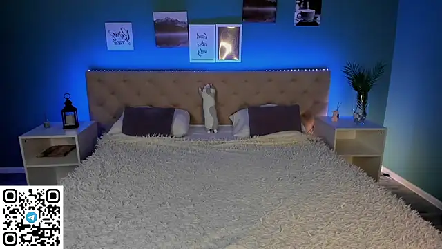 Snapshot of Mavis_Willis chatting on February 3, 1:30 am Mavis Willis online show from February 3, 1:30 am