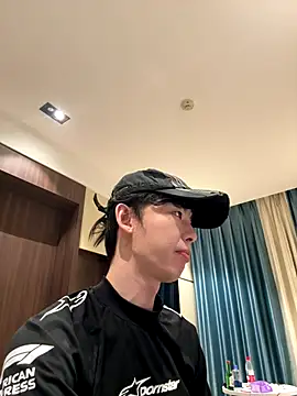 1a1a1alll online show from December 1, 3:06 pm