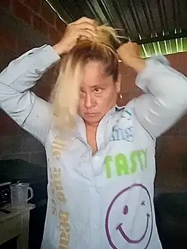 Snapshot of natally_ross21 chatting on February 27, 12:45 pm natally ross21 online show from February 27, 12:45 pm