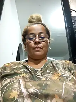 Snapshot of natally_ross21 chatting on November 16, 3:34 am natally ross21 online show from November 16, 3:34 am