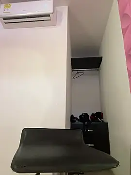 loly-yandere online show from March 6, 8:48 pm