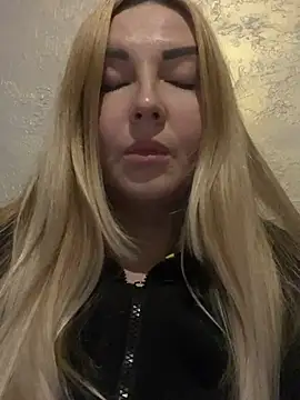 Snapshot of Aleksandrakis chatting on February 16, 12:19 am Aleksandrakis online show from February 16, 12:19 am