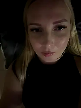 Snapshot of Aleksandrakis chatting on September 21, 12:18 pm Aleksandrakis online show from September 21, 12:18 pm