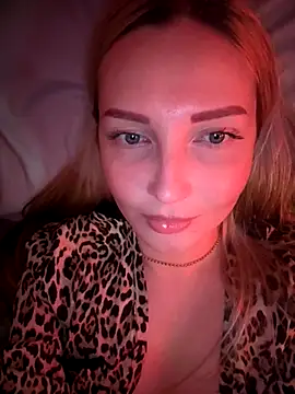 Snapshot of Aleksandrakis chatting on November 21, 7:34 pm Aleksandrakis online show from November 21, 7:34 pm