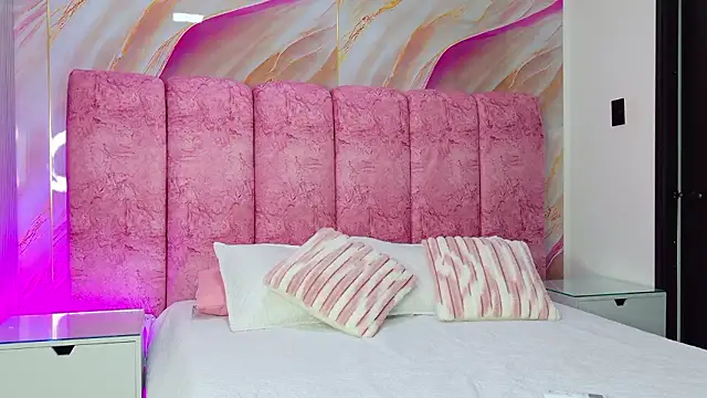 kendal rossi online show from March 16, 11:58 am