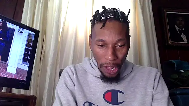 KingDerRico online show from November 10, 6:51 pm