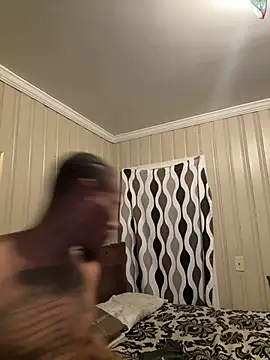 KingDerRico online show from March 6, 7:10 pm