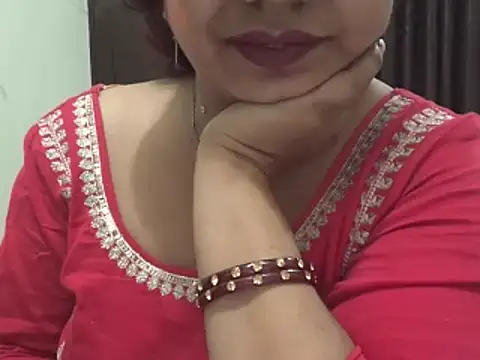 Snapshot of Gulaboo_bhabi chatting on January 22, 7:13 pm Gulaboo bhabi online show from January 22, 7:13 pm