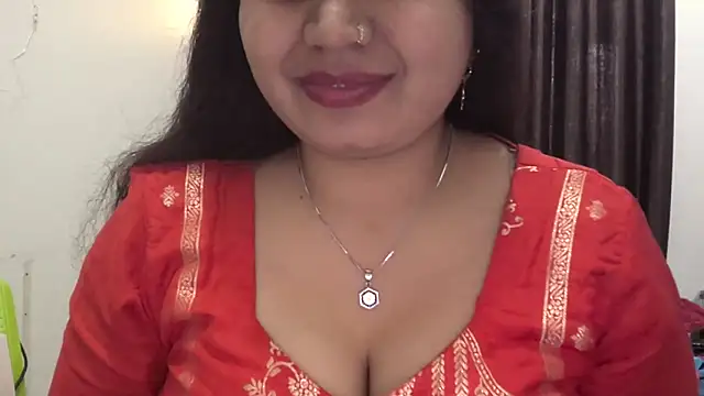 Snapshot of Gulaboo_bhabi chatting on January 29, 3:33 am Gulaboo bhabi online show from January 29, 3:33 am