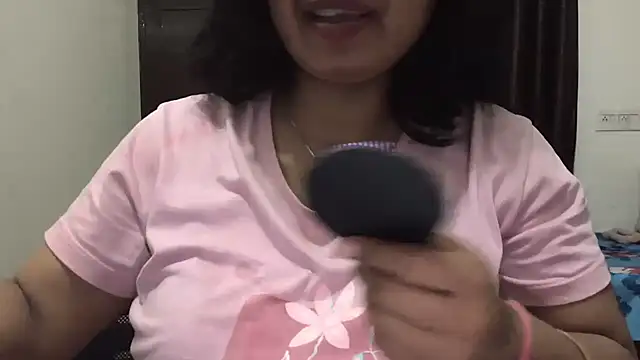 Snapshot of Gulaboo_bhabi chatting on March 17, 4:01 pm Gulaboo bhabi online show from March 17, 4:01 pm